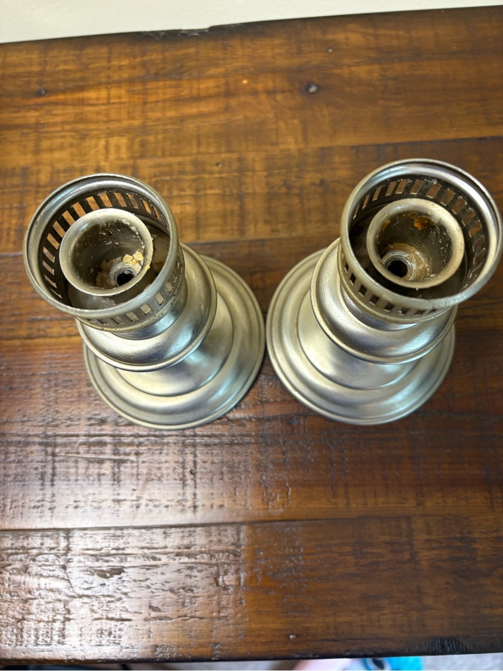 Pair Of Vintage Hurricane candle Holders I.M.Schaffer Co. - Picture 9 of 10